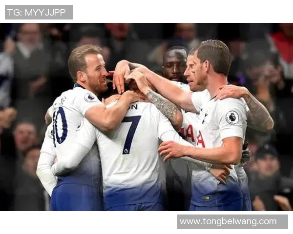 AC米兰迎战斯帕尔全力争胜力图在联赛中继续攀升排名