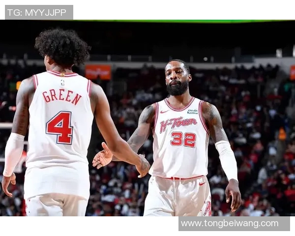 勇士与火箭常规赛激战正酣谁能在这场对决中笑到最后