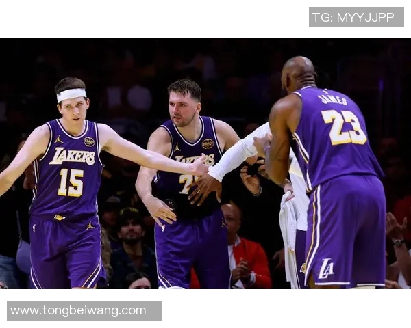 湖人对阵马刺精彩集锦回顾球星表现与关键时刻一网打尽