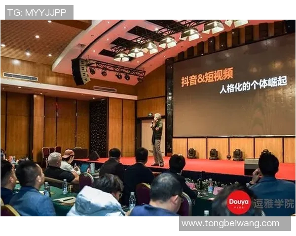 蓝衣战队与棕熊队激烈对决视频直播精彩瞬间回顾与分析