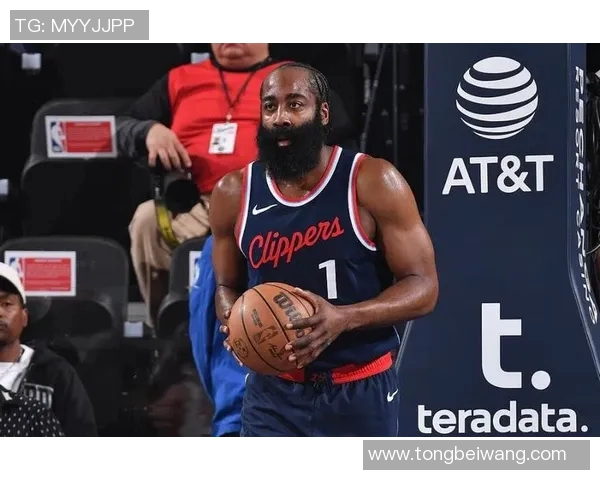 詹姆斯哈登的篮球传奇之路与未来展望解析